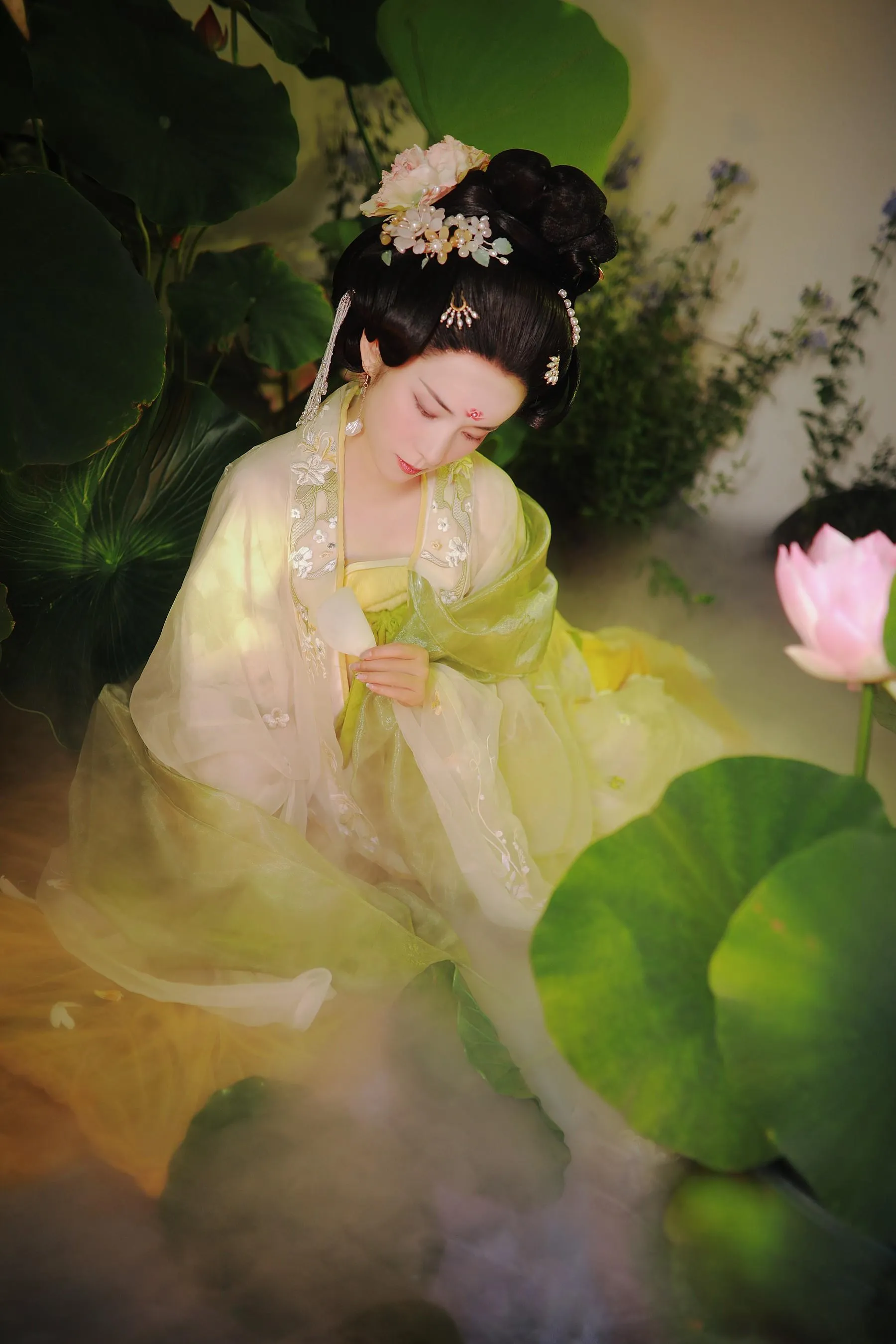 [YITUYU艺图语]2022.09.09 云想衣裳花想容 也清秋 [32P]插图2